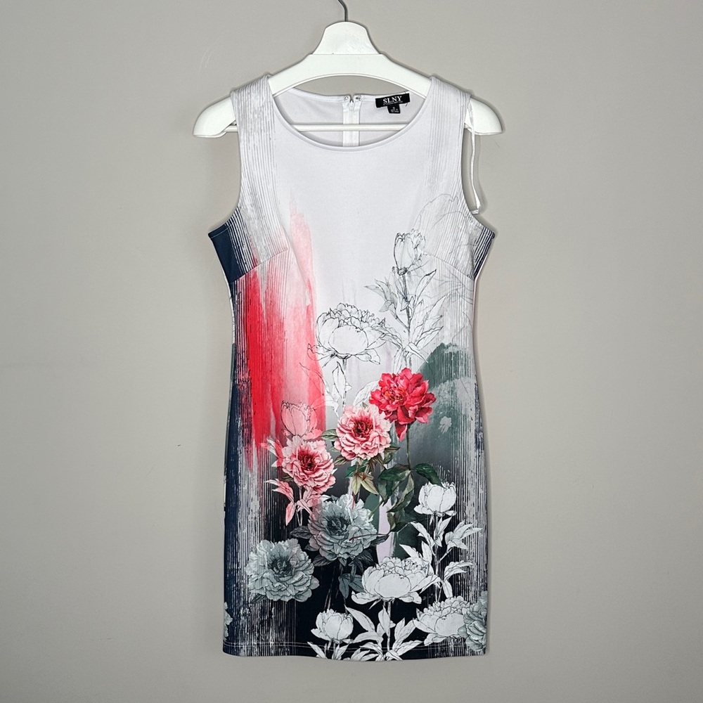 SLNY Black White and Red Floral Sleeveless Dress